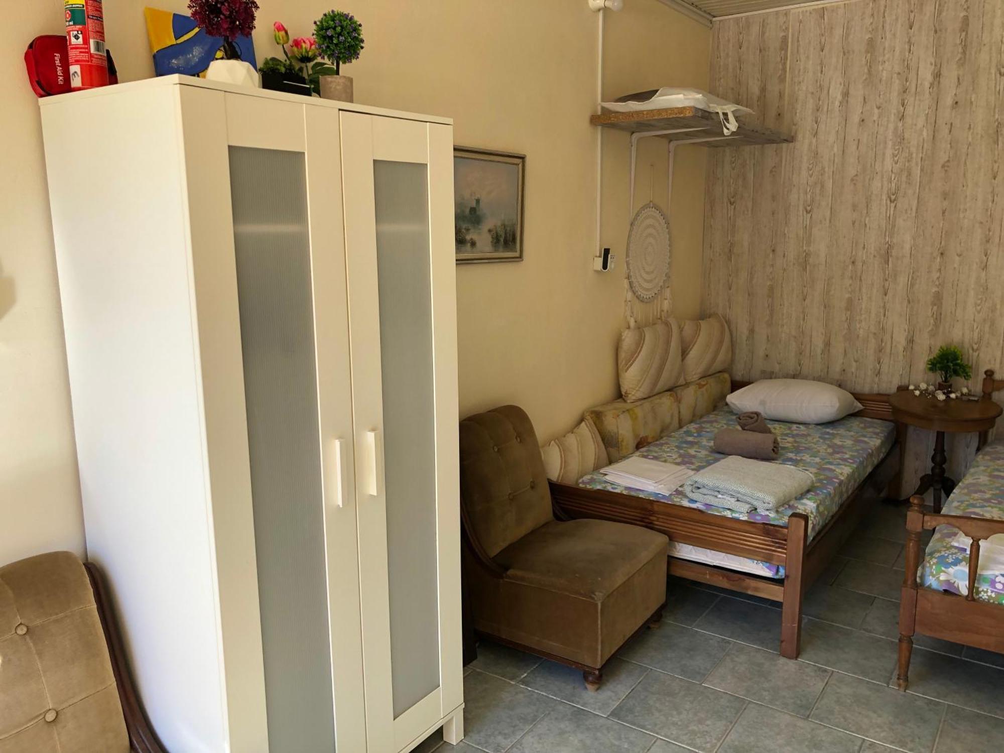 Converted Shed Studio & Garden Hanging Bed Pórto Ráfti Extérieur photo